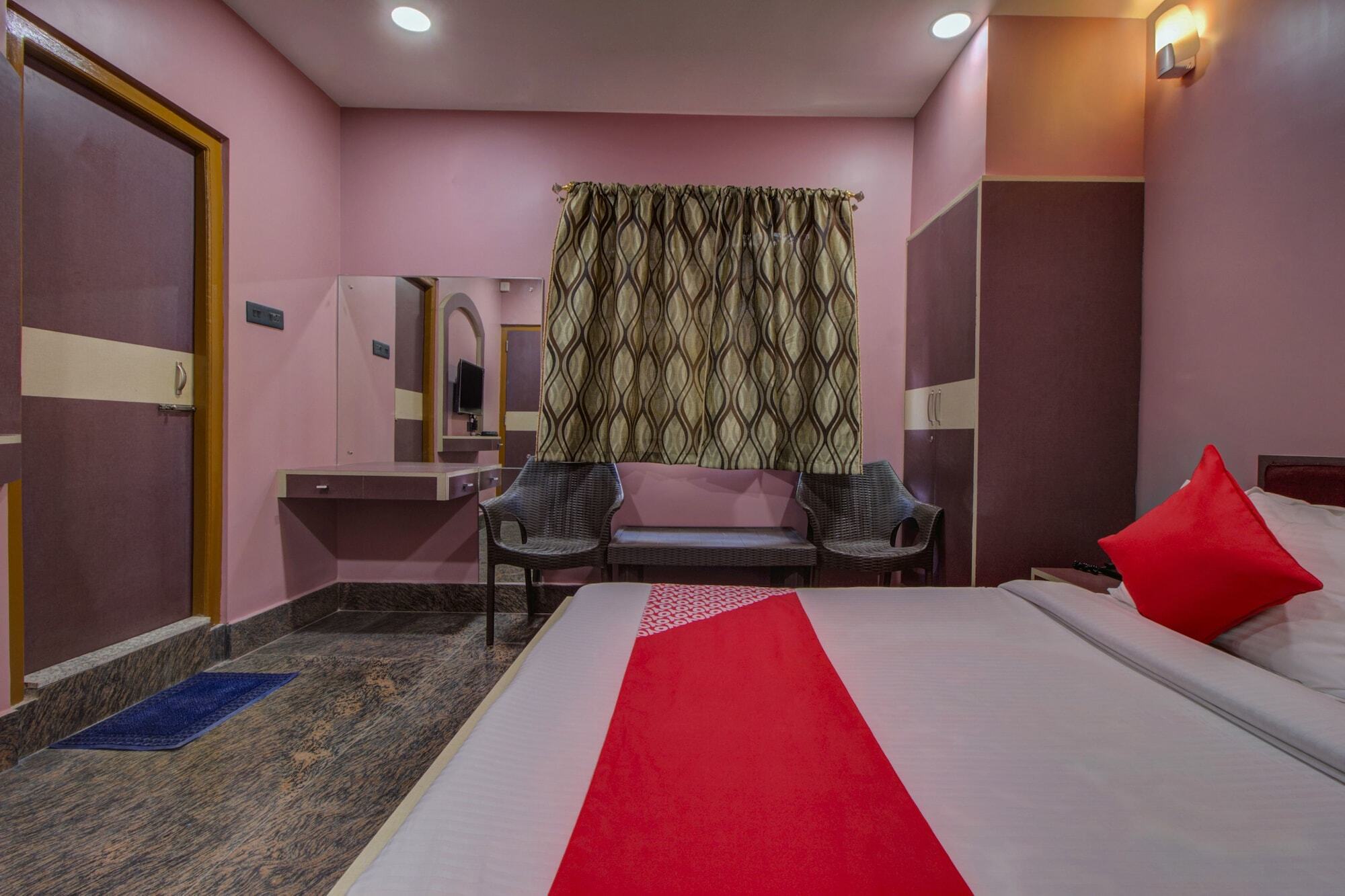 Oyo 16871 Anant Home Stay Shillong Exterior foto